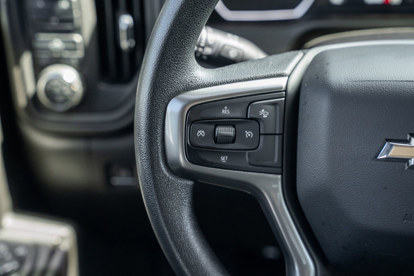 Used 2022 Chevrolet Silverado 2500 Custom w/ Custom Value Package image 27