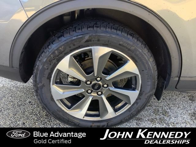 Certified 2023 Ford Escape Platinum w/ Premium Technology Package AWD/4WD image 40