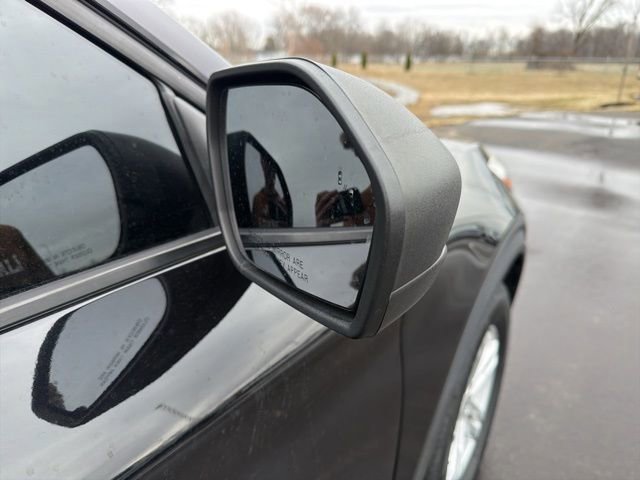 Certified 2020 Ford Explorer XLT w/ Equipment Group 202A image 9