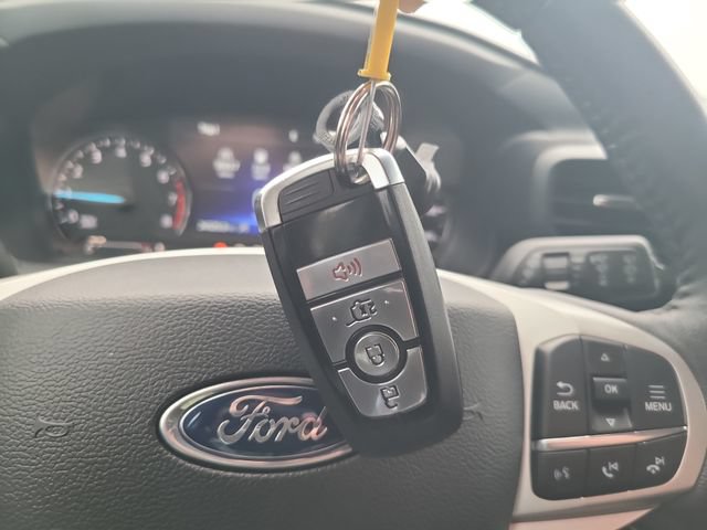 Certified 2024 Ford Explorer XLT AWD/4WD image 32