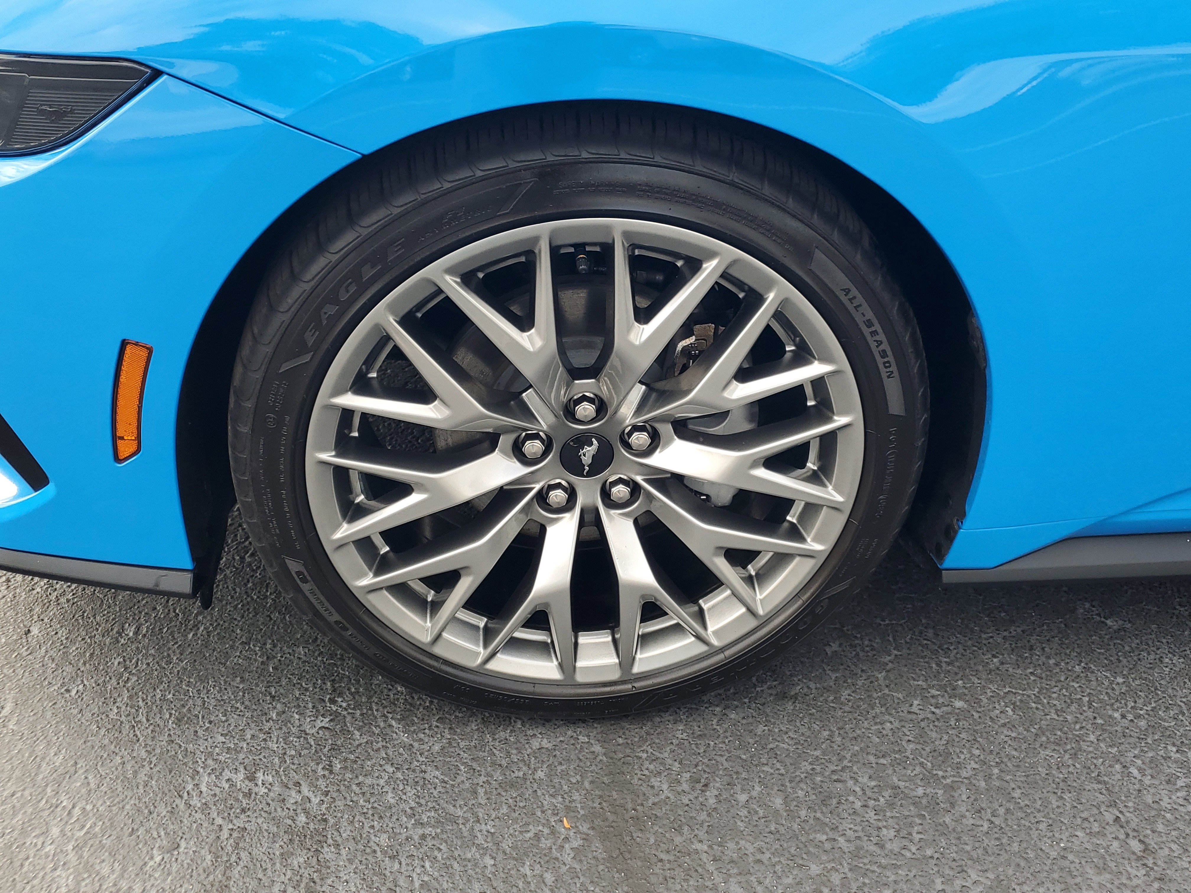 Certified 2025 Ford Mustang Premium image 5