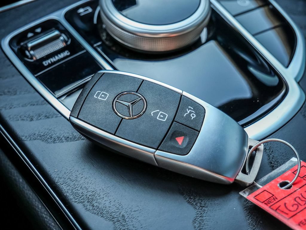 Used 2021 Mercedes-Benz C 300 4MATIC Sedan image 38