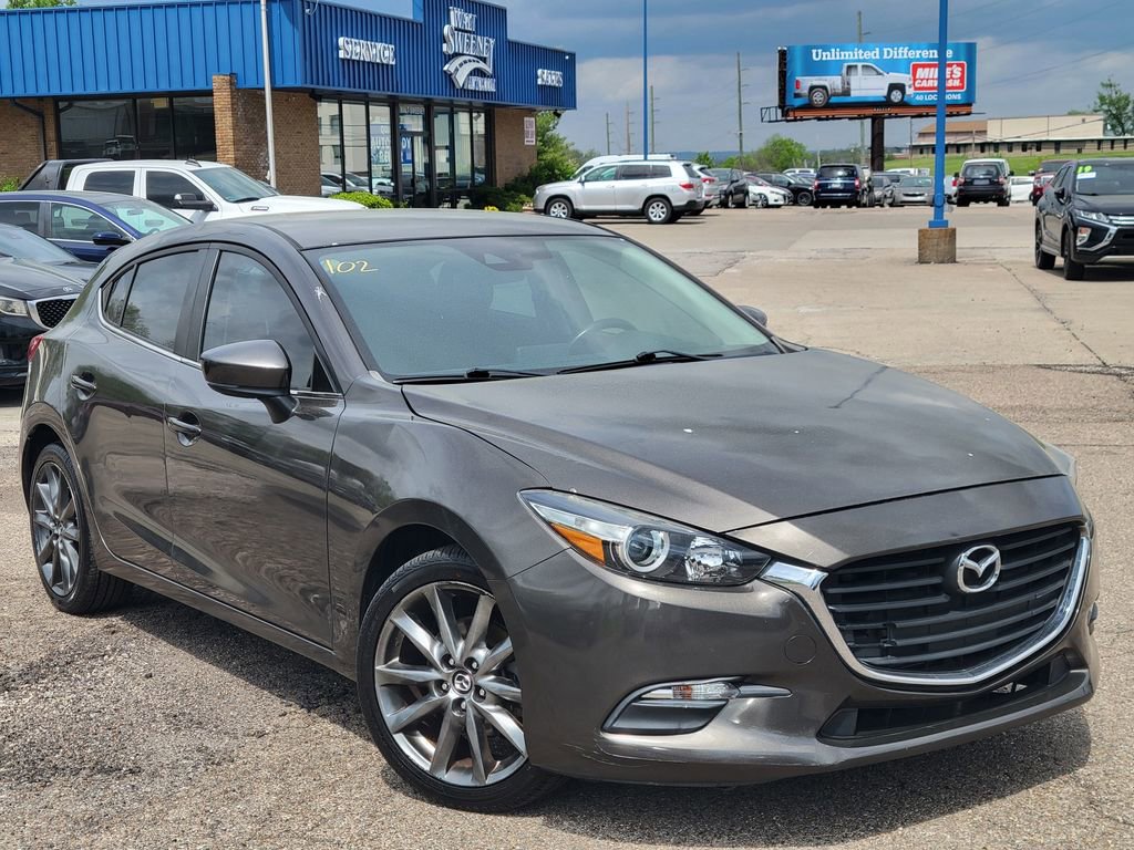 Used 2018 MAZDA MAZDA3 Touring image 29