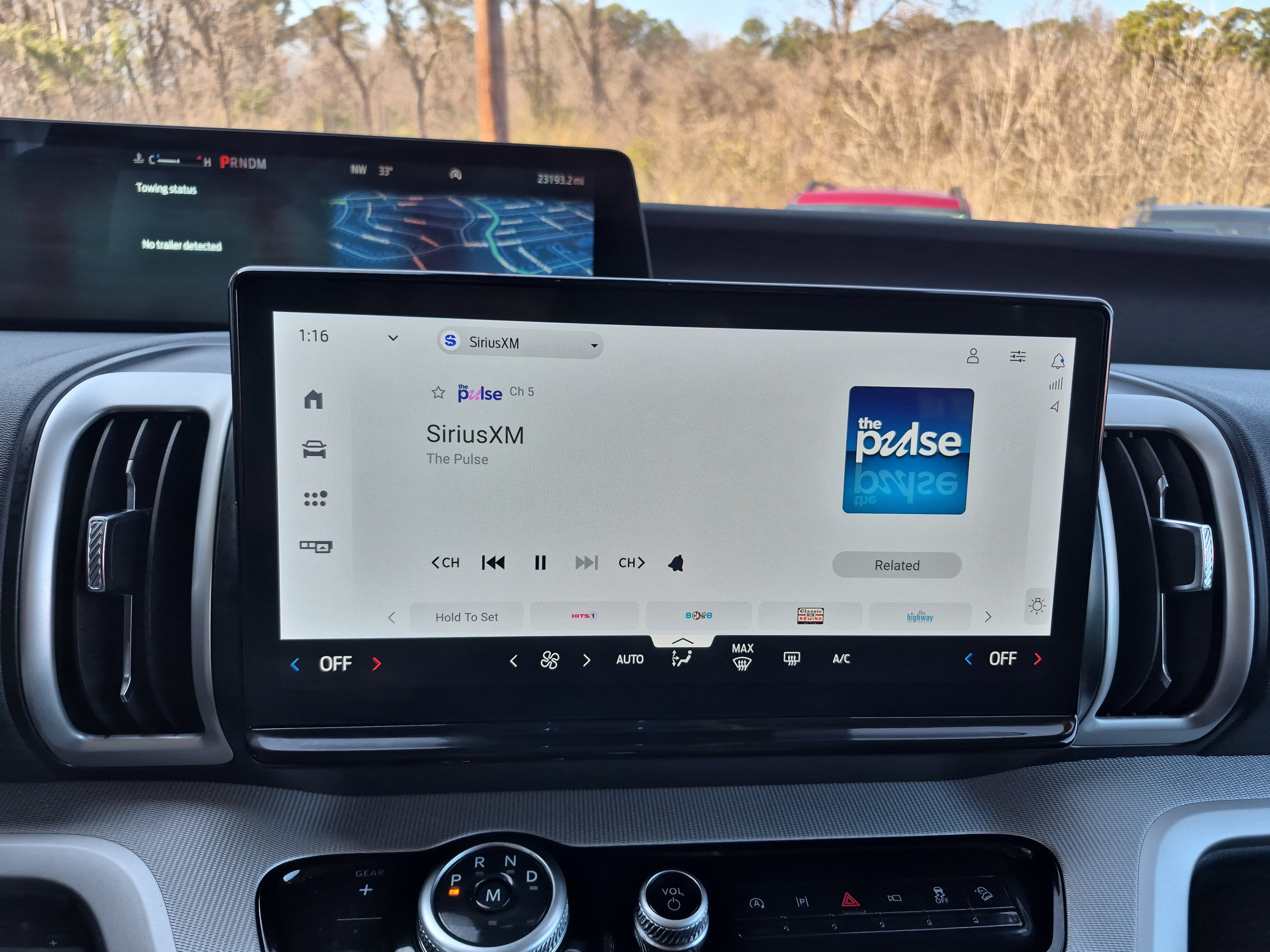 Certified 2025 Ford Expedition Active image 33