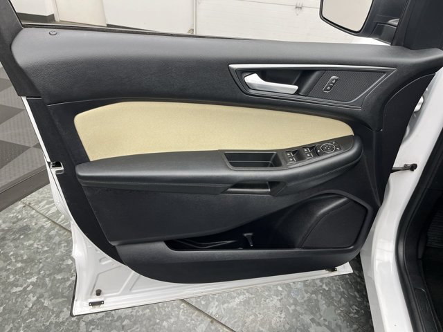 Certified 2019 Ford Edge SE w/ Cargo Accessory Package AWD/4WD image 7