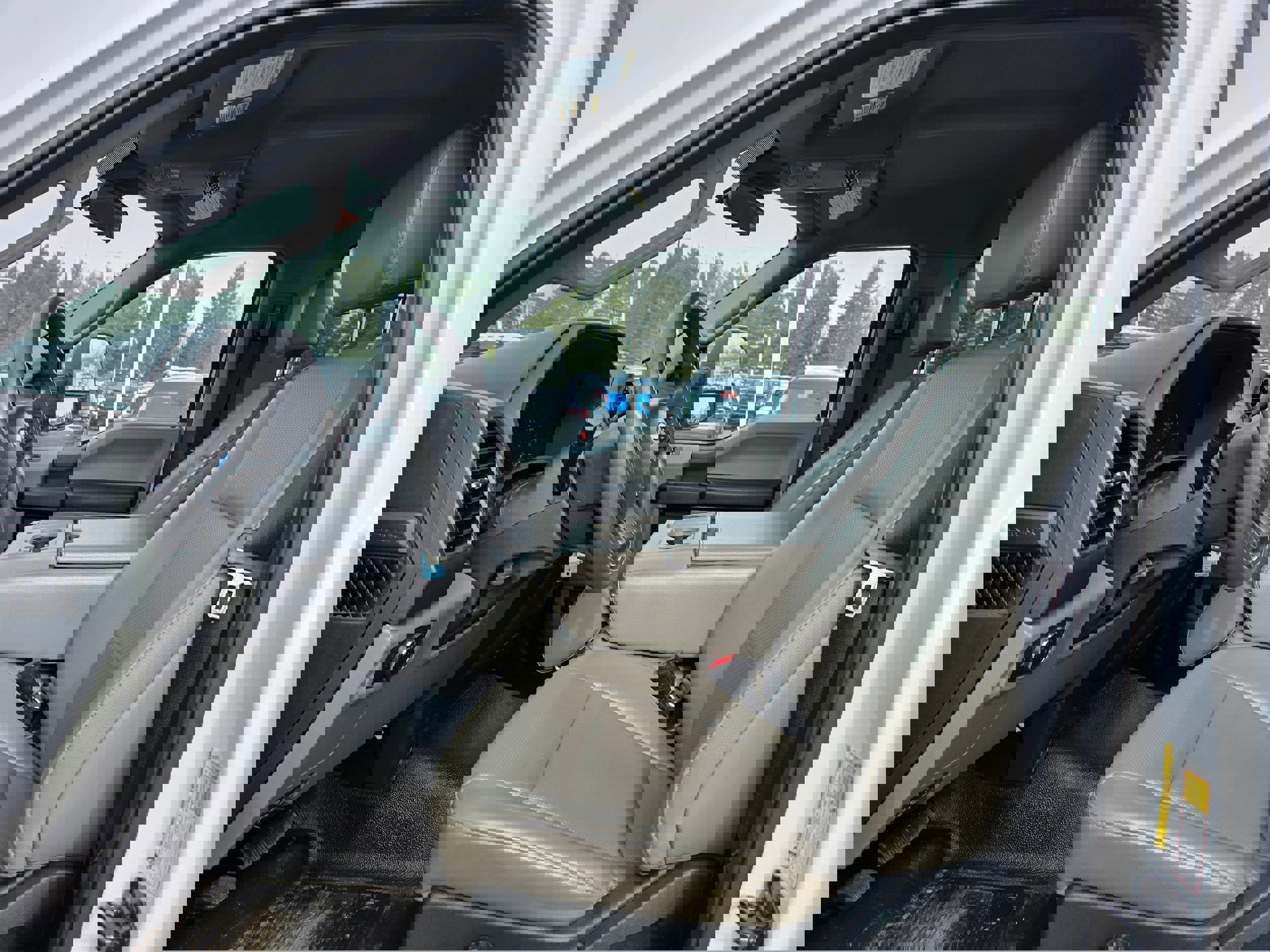 Certified 2022 Ford F250 XL w/ STX Appearance Package image 9