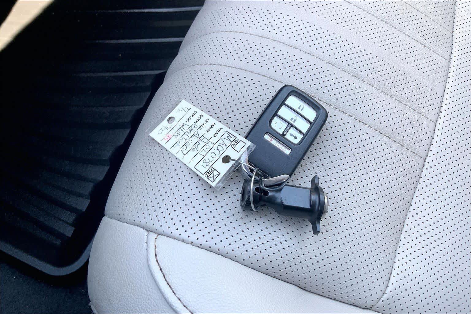 Used 2021 Honda Accord Touring image 15
