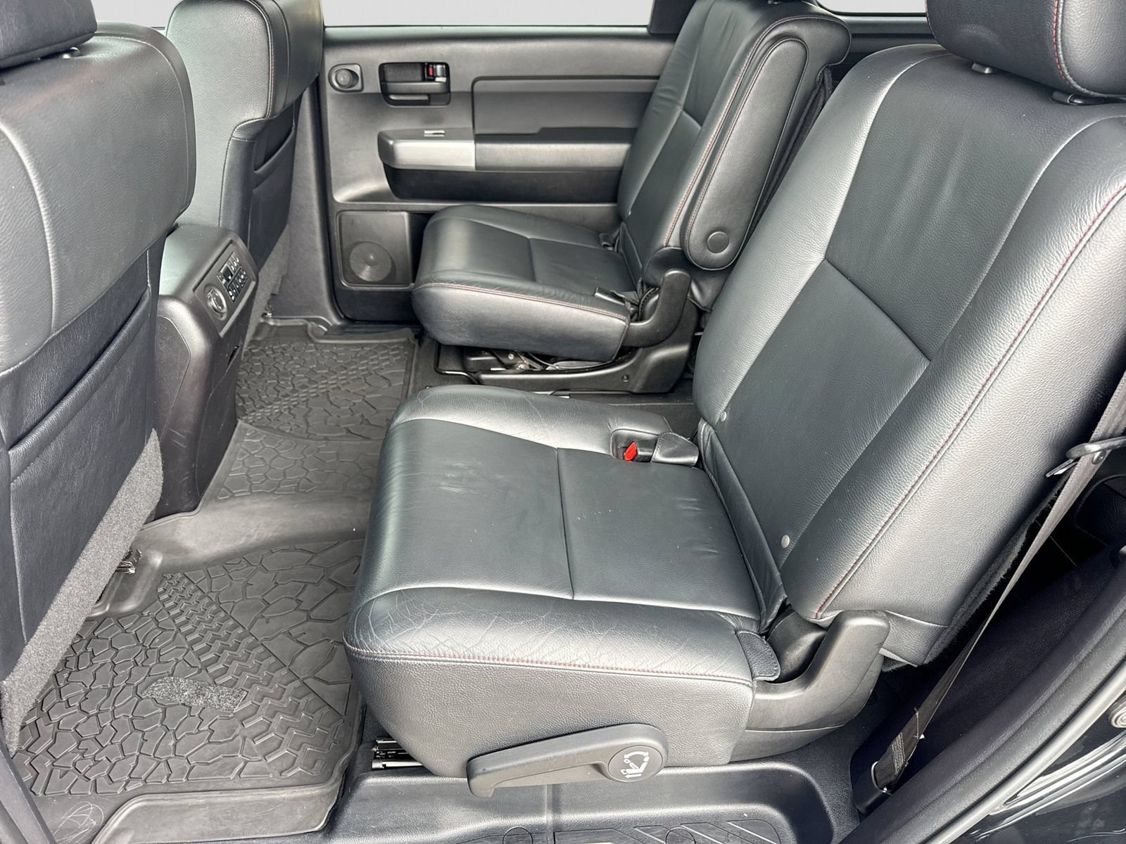 Used 2020 Toyota Sequoia TRD Pro AWD/4WD image 24