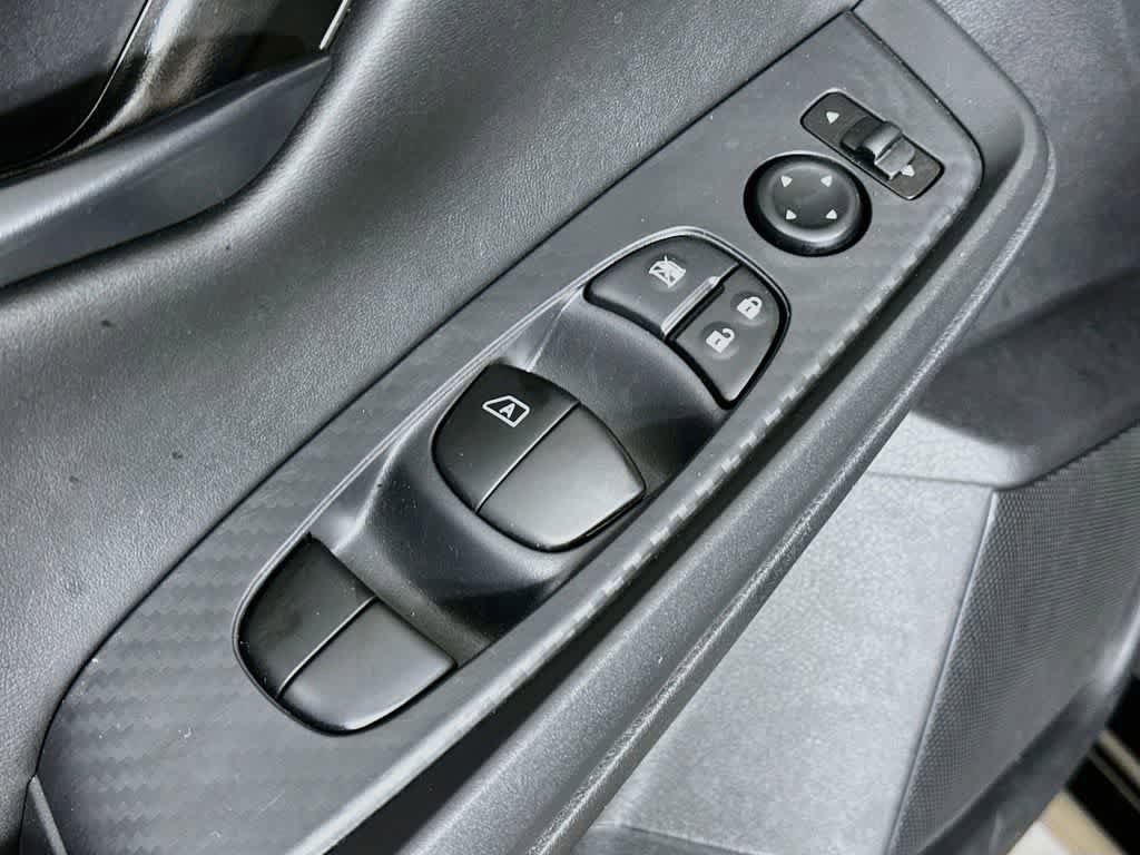 Used 2025 Nissan Sentra S FWD image 28