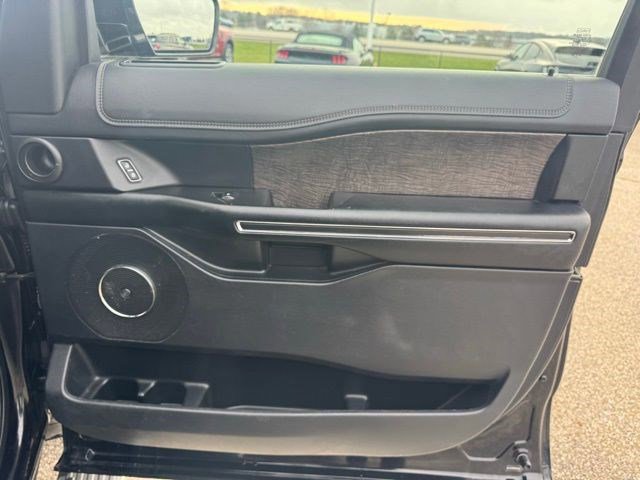 Certified 2021 Ford Expedition Limited image 39