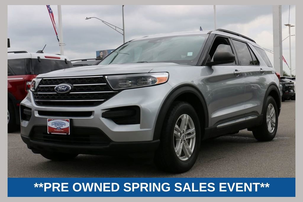 Certified 2022 Ford Explorer XLT image 1