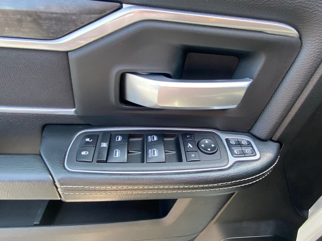 Used 2024 RAM 2500 Big Horn w/ Night Edition AWD/4WD image 11