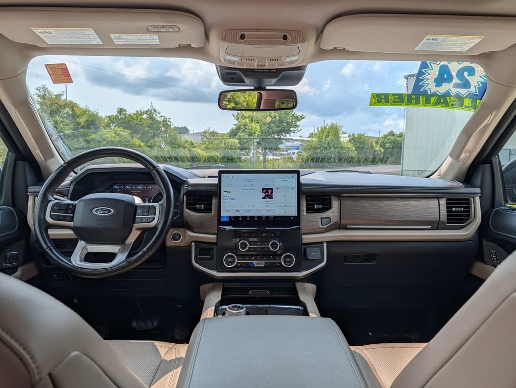 Certified 2024 Ford Expedition Limited AWD/4WD image 6