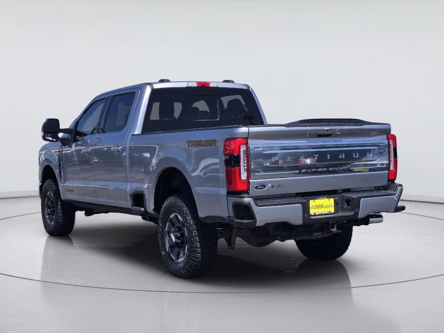 Certified 2024 Ford F250 Platinum w/ Tremor Off-Road Package AWD/4WD image 4