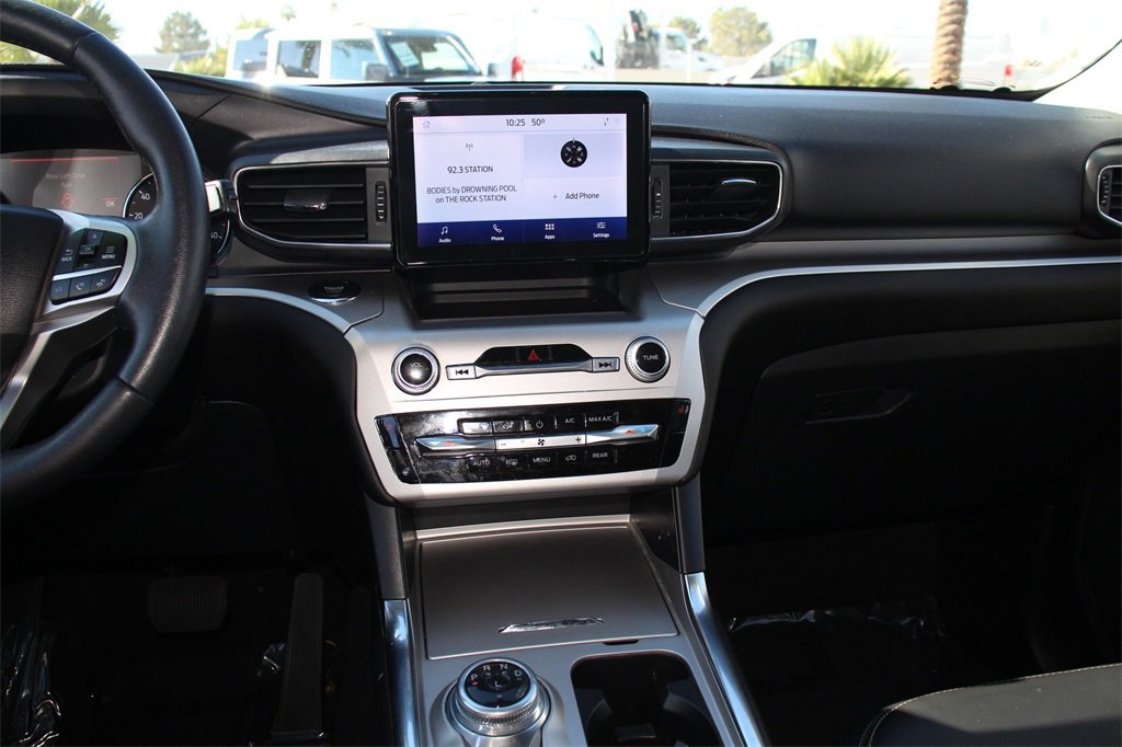 Certified 2022 Ford Explorer XLT w/ Equipment Group 202A image 17