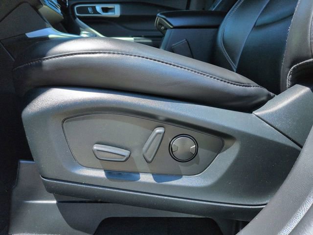 Certified 2023 Ford Explorer XLT w/ Equipment Group 202A AWD/4WD image 24