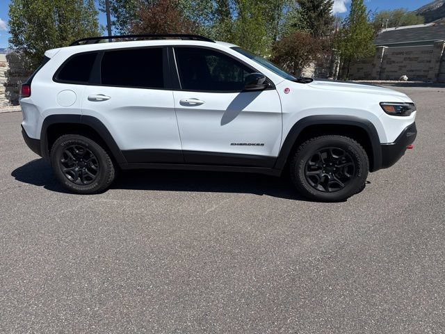 Used 2022 Jeep Cherokee Trailhawk w/ Premium Leather Package AWD/4WD image 13