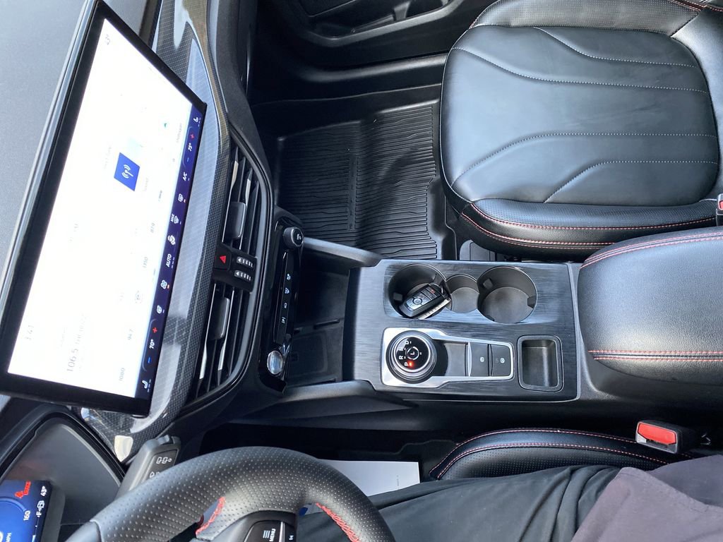 Certified 2025 Ford Escape ST-Line Elite w/ Premium Technology Package image 27