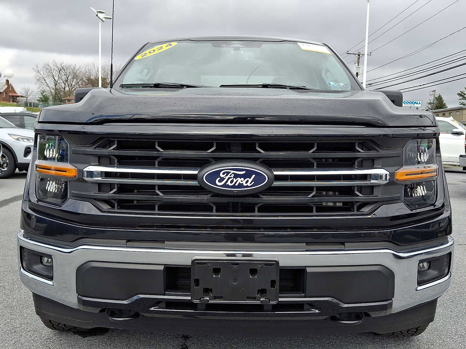 Certified 2024 Ford F150 XLT w/ Mobile Office Package image 7