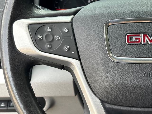 Used 2022 GMC Terrain SLT w/ Tech Package FWD image 18