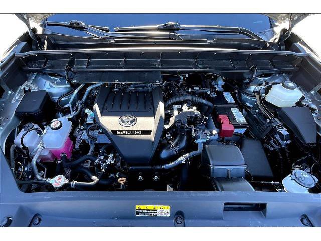 Used 2024 Toyota Highlander LE image 27