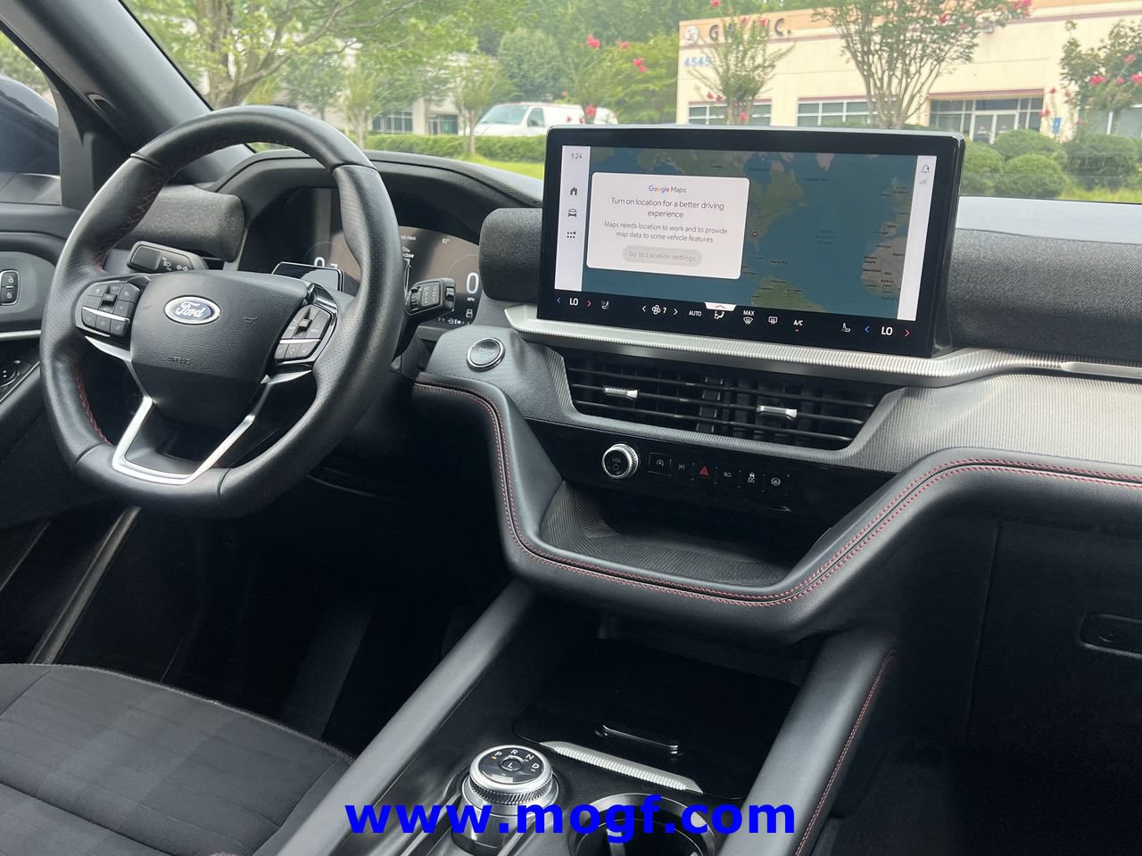 Certified 2025 Ford Explorer ST-Line AWD/4WD image 6