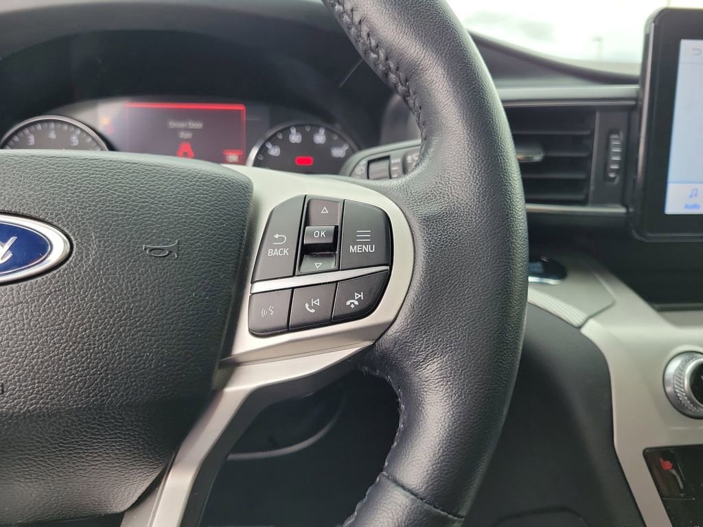 Certified 2022 Ford Explorer XLT w/ Equipment Group 202A image 25
