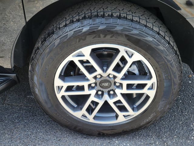 Certified 2025 Ford Expedition Max Active AWD/4WD image 10