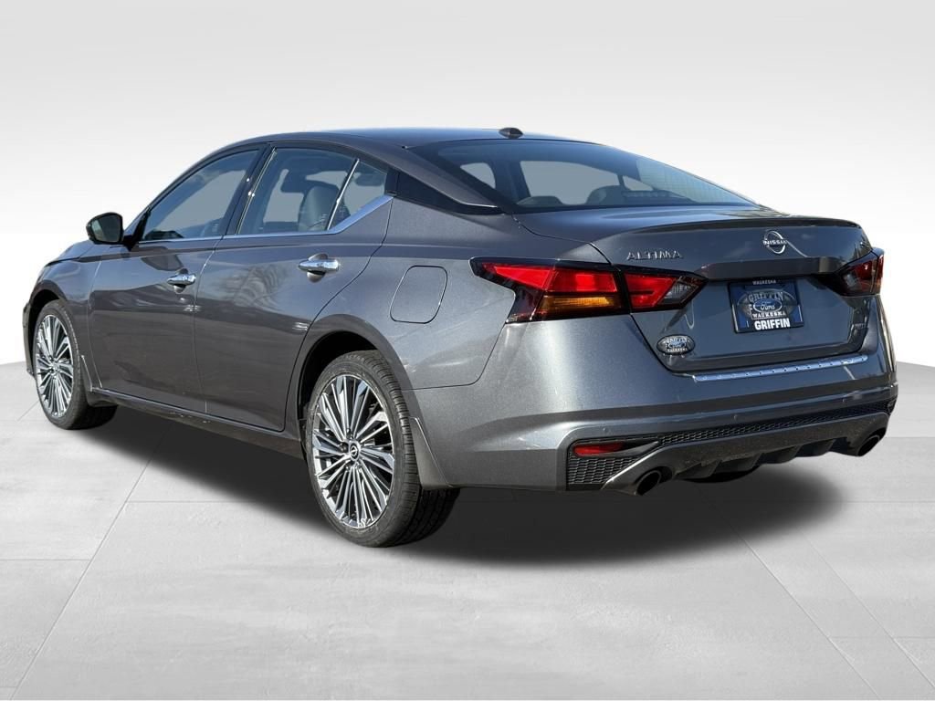 Used 2023 Nissan Altima 2.5 SL image 4