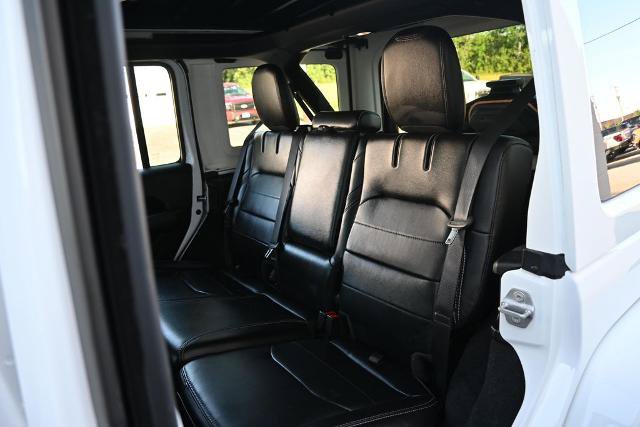 Used 2023 Jeep Wrangler Unlimited Sahara w/ Cold Weather Group AWD/4WD image 26