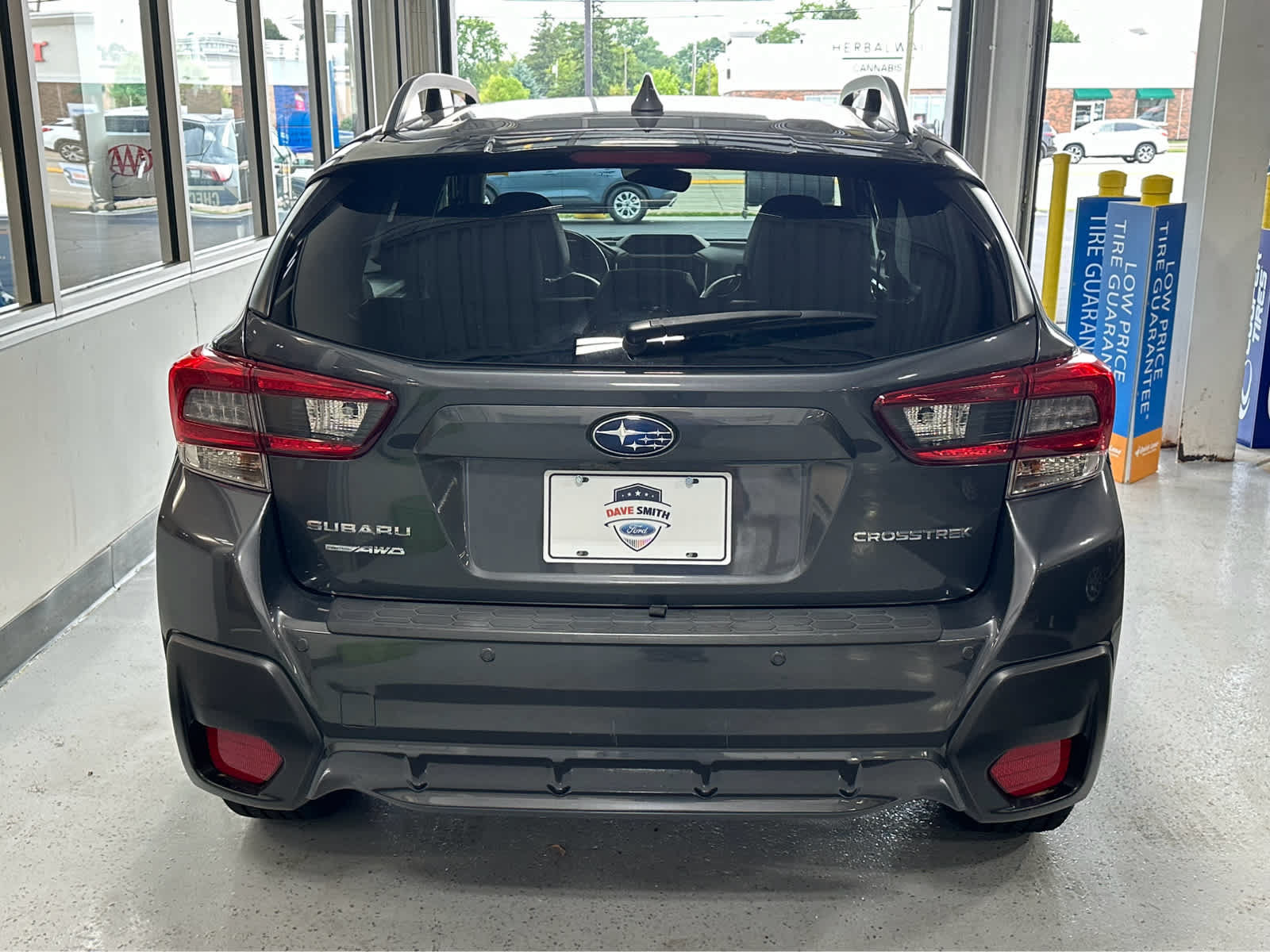 Used 2020 Subaru Crosstrek 2.0i Limited w/ Moonroof Package w/Navigation AWD/4WD image 9
