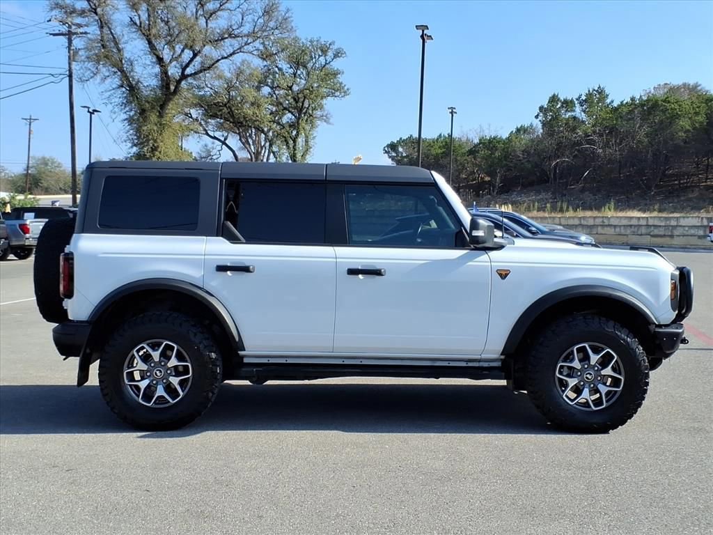 Certified 2024 Ford Bronco Badlands image 4