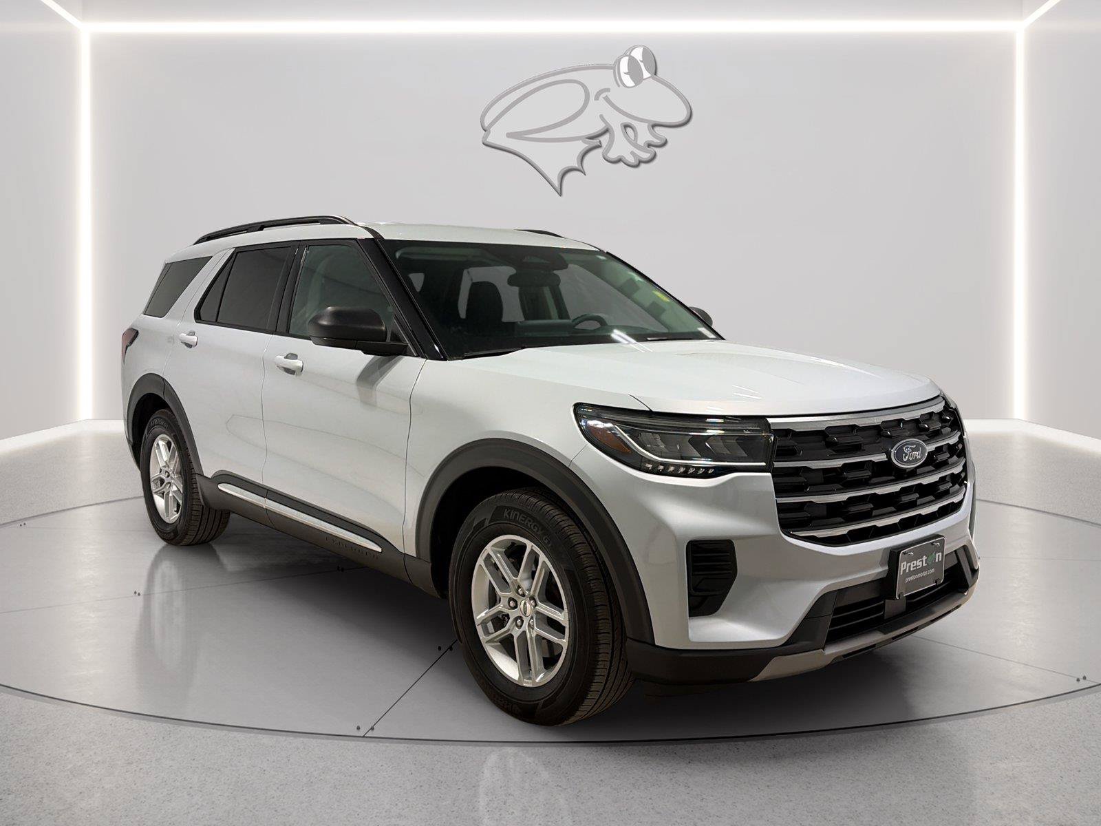 Certified 2025 Ford Explorer Active RWD image 7
