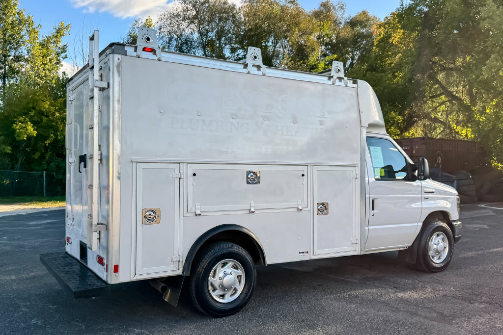 Certified 2017 Ford E-350 and Econoline 350 Super Duty w/ Power Windows & Locks Group RWD image 3