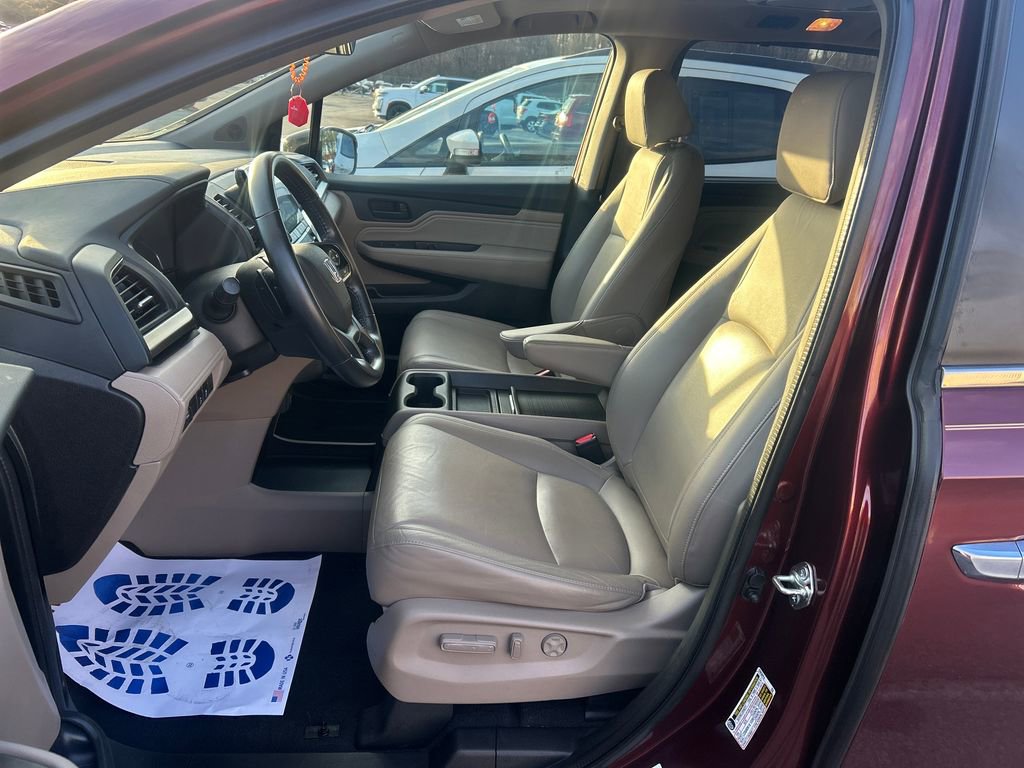 Used 2018 Honda Odyssey Touring image 11