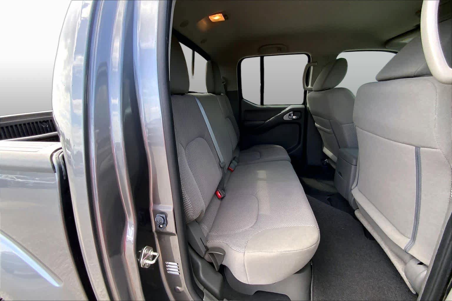 Used 2019 Nissan Frontier SV RWD image 19