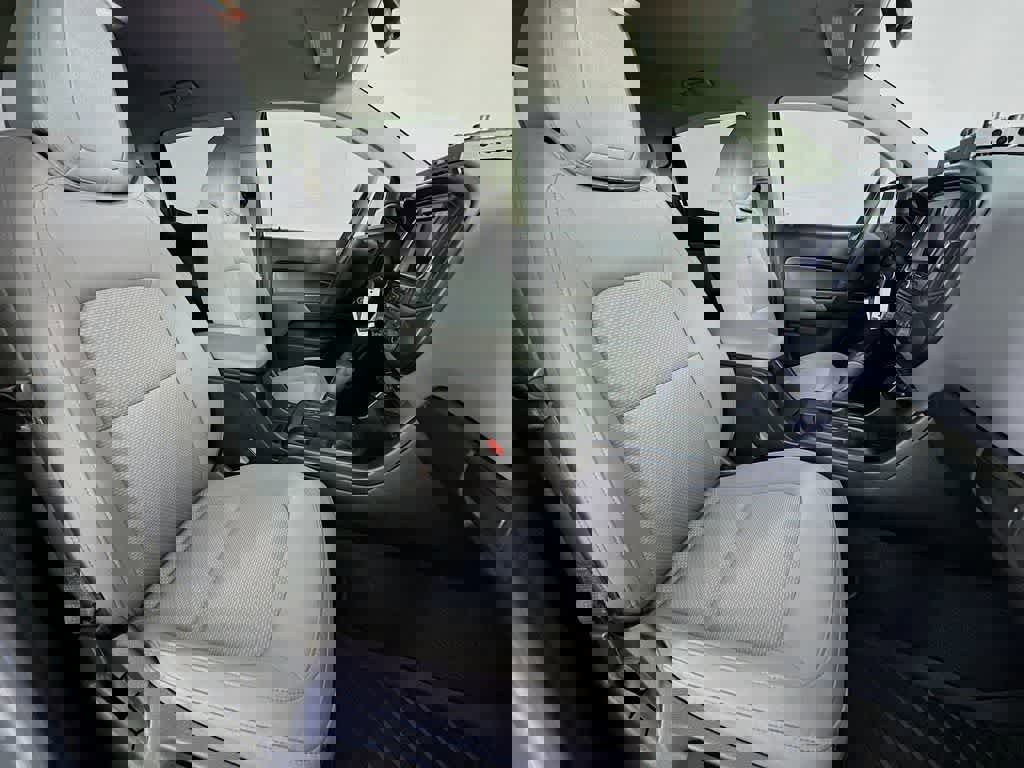 Used 2020 Chevrolet Colorado W/T w/ WT Convenience Package image 17