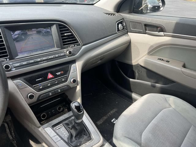 Used 2017 Hyundai Elantra SE FWD image 12