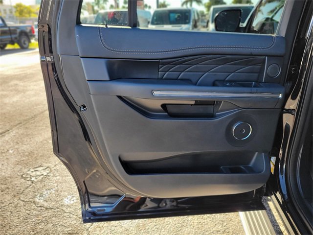 Certified 2024 Ford Expedition Max Platinum image 14
