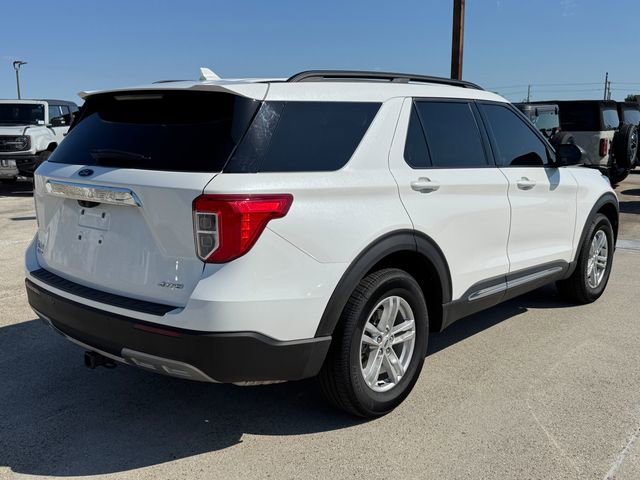 Certified 2023 Ford Explorer XLT w/ Equipment Group 202A AWD/4WD image 8