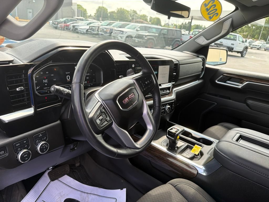 Used 2022 GMC Sierra 1500 Elevation AWD/4WD image 10