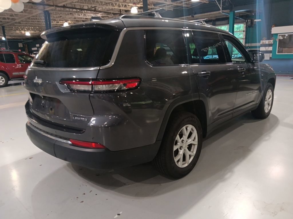 Used 2023 Jeep Grand Cherokee L Limited AWD/4WD image 8