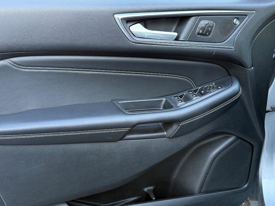 Certified 2022 Ford Edge Titanium image 13