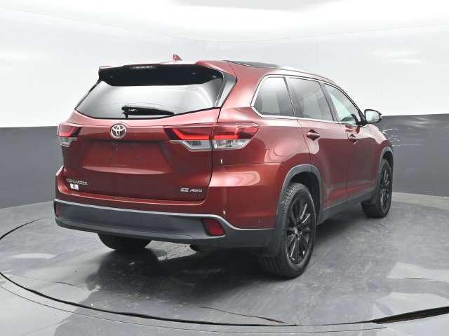 Used 2019 Toyota Highlander SE AWD/4WD image 23