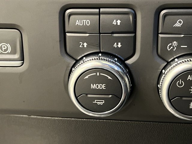 Used 2025 GMC Sierra 2500 Denali Ultimate AWD/4WD image 13