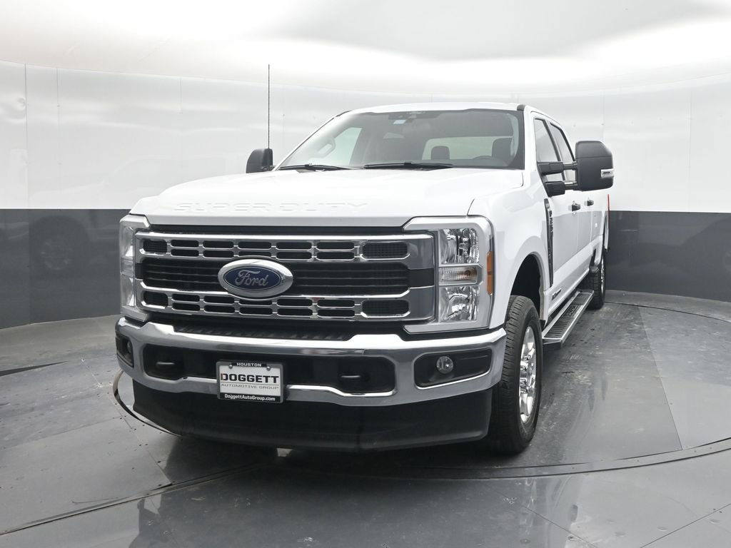 Certified 2025 Ford F250 XLT AWD/4WD image 5