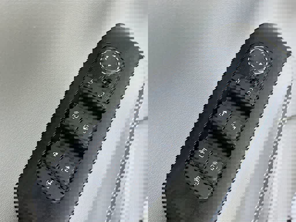 Used 2023 Kia Soul LX image 27