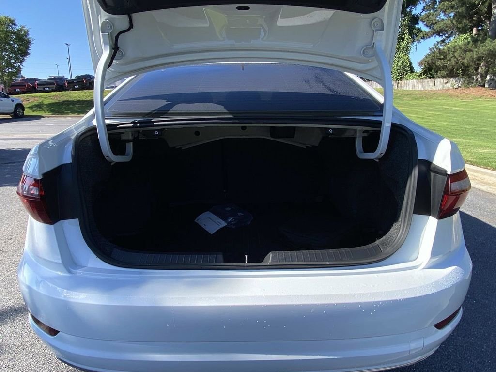 Used 2020 Volkswagen Jetta SE w/ SE Cold Weather Package FWD image 6