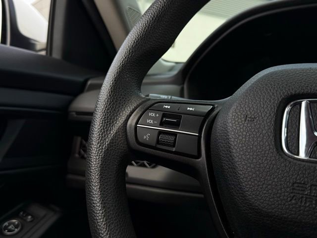 Used 2023 Honda Accord EX image 10