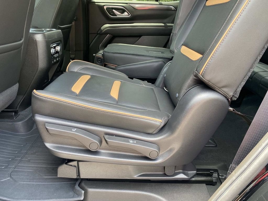 Used 2021 GMC Yukon AT4 w/ Rear Media and Nav Package AWD/4WD image 16